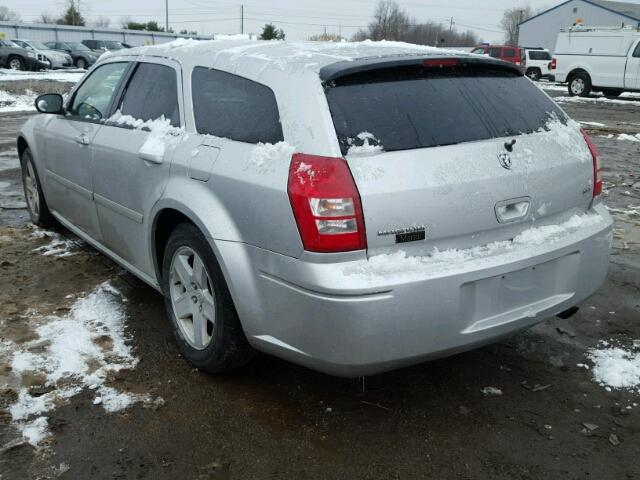 2D4FV48V65H129501 - 2005 DODGE MAGNUM SXT SILVER photo 3