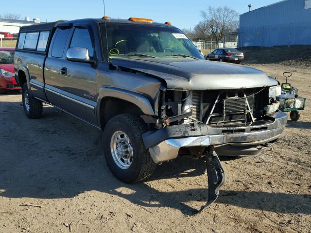 1GCHK29142E105554 - 2002 CHEVROLET SILVERADO GRAY photo 1