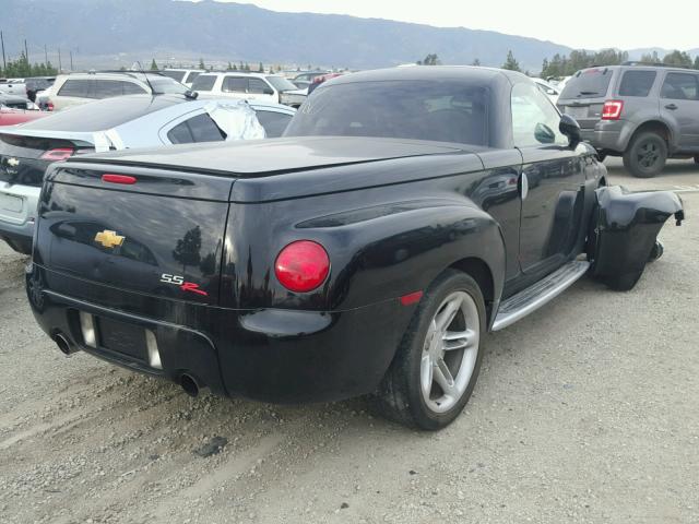 1GCES14P44B109830 - 2004 CHEVROLET SSR BLACK photo 4