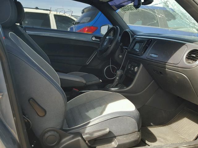 3VW517AT1GM813968 - 2016 VOLKSWAGEN BEETLE S/S 蓝色 照片 5