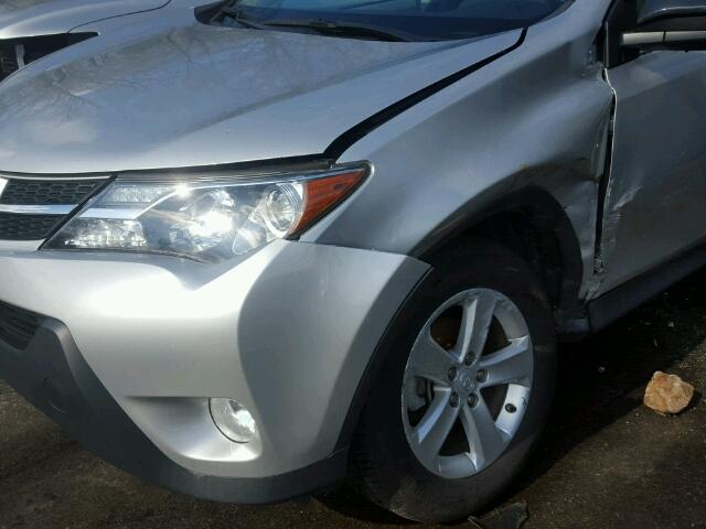 2T3RFREV5DW001483 - 2013 TOYOTA RAV4 XLE SILVER photo 9