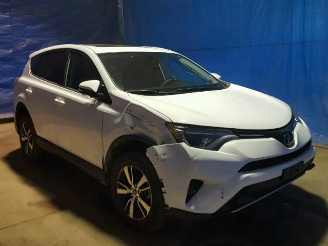 2T3RFREV1JW702842 - 2018 TOYOTA RAV4 ADVEN WHITE photo 1