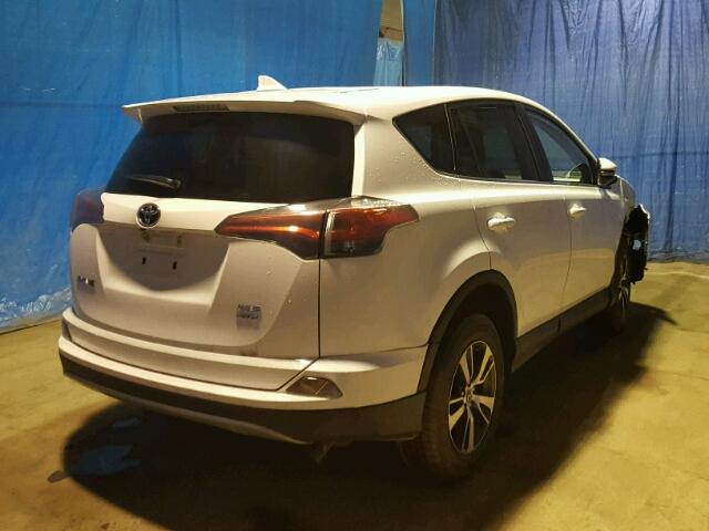 2T3RFREV1JW702842 - 2018 TOYOTA RAV4 ADVEN WHITE photo 4