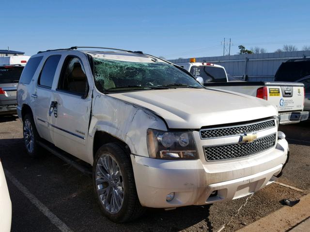 1GNSKCE04BR389891 - 2011 CHEVROLET TAHOE K150 WHITE photo 1