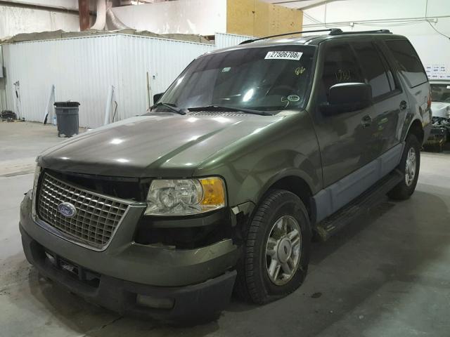 1FMRU15W03LC39545 - 2003 FORD EXPEDITION GREEN photo 2