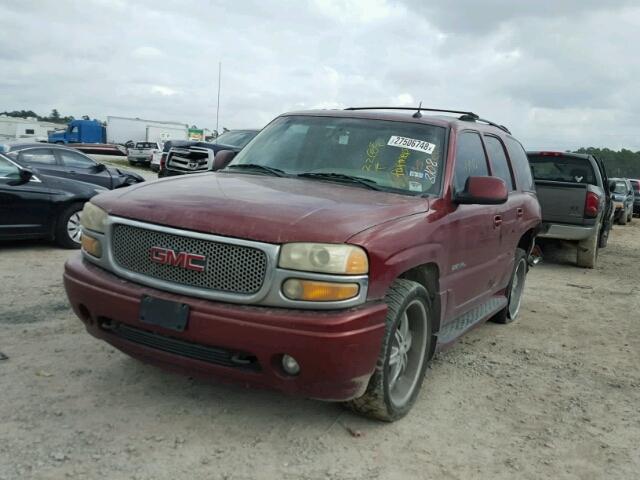 1GKEK63U32J283108 - 2002 GMC DENALI MAROON photo 2