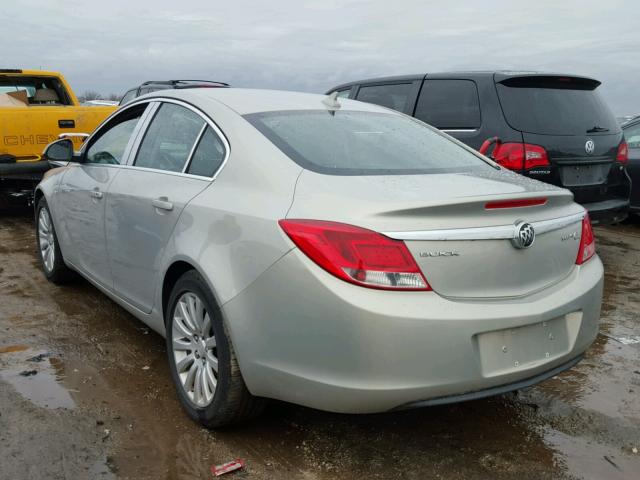 W04GP5EC5B1003171 - 2011 BUICK REGAL CXL SILVER photo 3