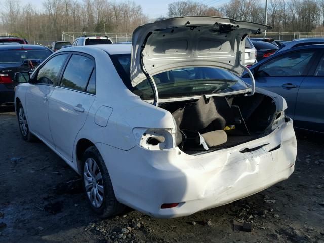 2T1BU4EE2DC067008 - 2013 TOYOTA COROLLA BA WHITE photo 3