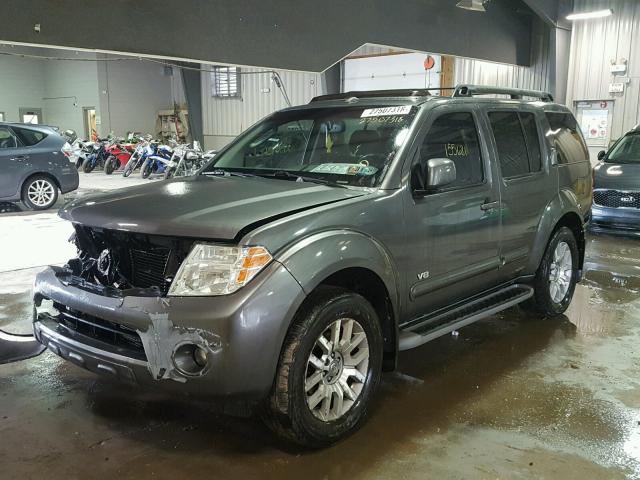 5N1BR18A88C607562 - 2008 NISSAN PATHFINDER GRAY photo 2