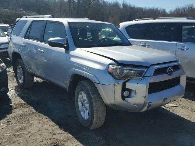 JTEBU5JR7H5423529 - 2017 TOYOTA 4RUNNER SR SILVER photo 1