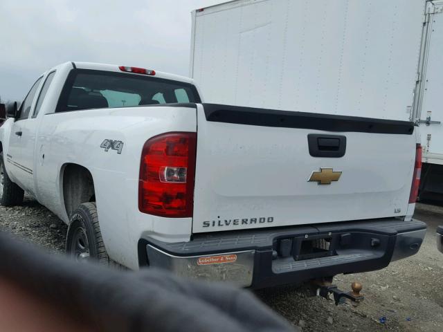 1GCEK19JX9E143829 - 2009 CHEVROLET SILVERADO WHITE photo 3