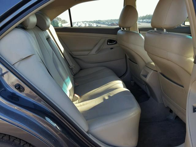 4T4BF3EK4AR066503 - 2010 TOYOTA CAMRY BASE GRAY photo 6