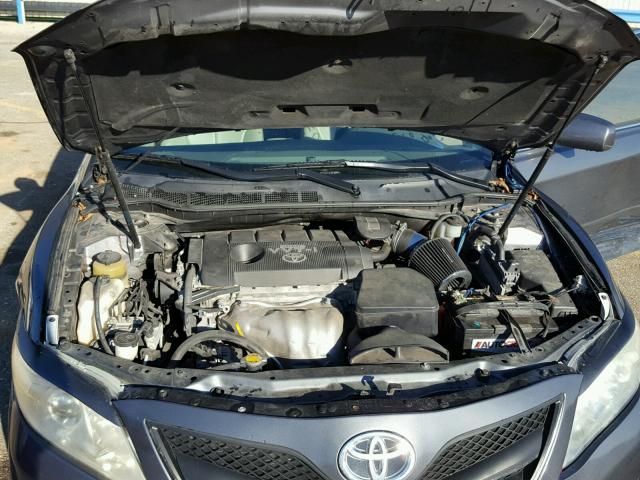 4T4BF3EK4AR066503 - 2010 TOYOTA CAMRY BASE GRAY photo 7
