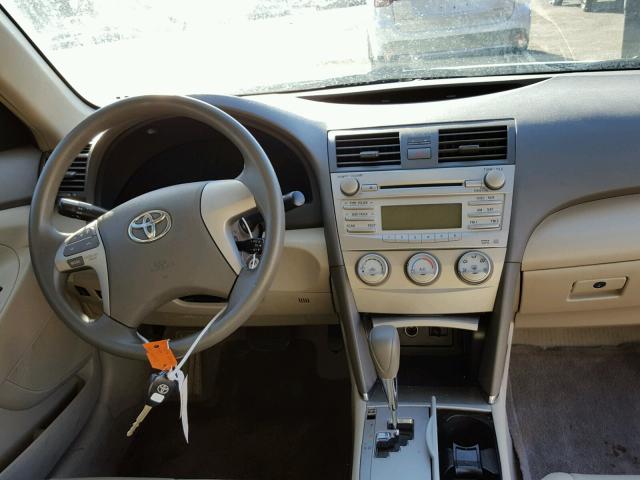 4T4BF3EK4AR066503 - 2010 TOYOTA CAMRY BASE GRAY photo 9