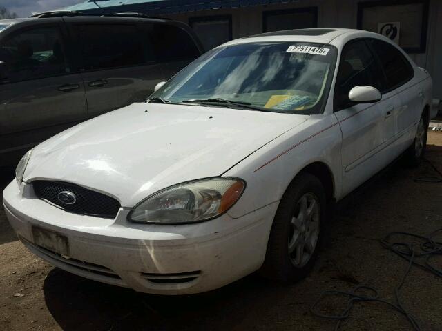 1FAFP56U06A255902 - 2006 FORD TAURUS SEL WHITE photo 2