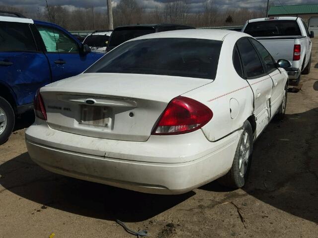 1FAFP56U06A255902 - 2006 FORD TAURUS SEL WHITE photo 4