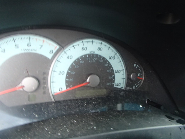 4T1BF3EK2BU215373 - 2011 TOYOTA CAMRY BASE GRAY photo 8