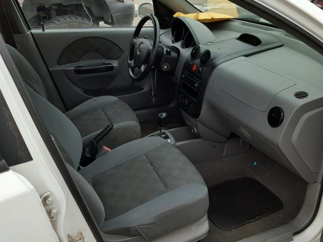 KL1TD52635B327253 - 2005 CHEVROLET AVEO BASE Beyaz fotoğraf 5