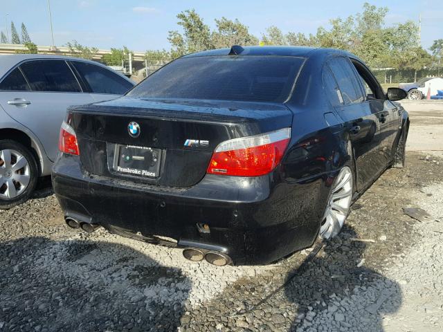 WBSNB93586B584603 - 2006 BMW M5 BLACK photo 4