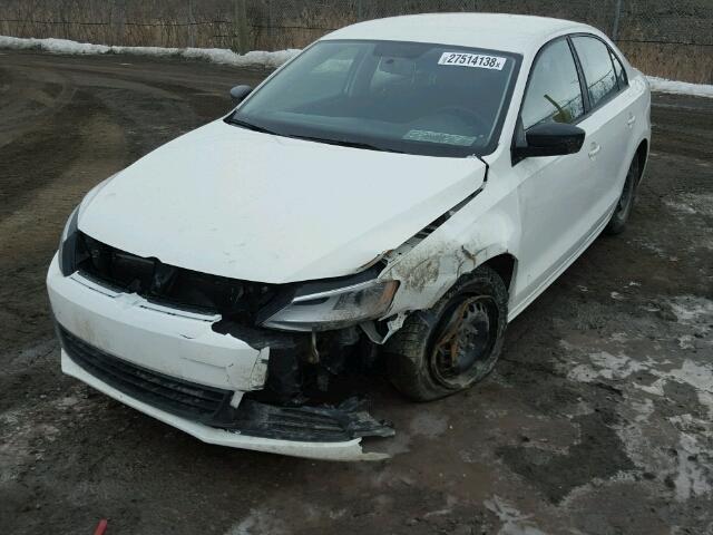 3VW1K7AJ4DM381883 - 2013 VOLKSWAGEN JETTA BASE თეთრი ფოტო 2