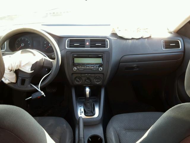 3VW2K7AJ3BM051170 - 2011 VOLKSWAGEN JETTA BASE შავი ფოტო 9