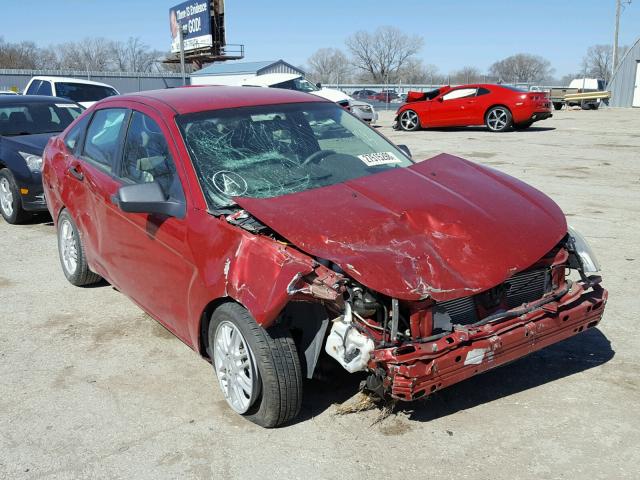 1FAHP35N19W168993 - 2009 FORD FOCUS SE RED photo 1