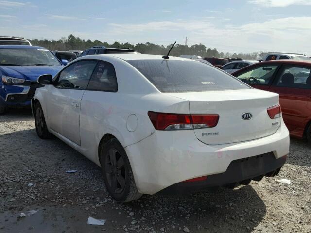 KNAFU6A25A5188730 - 2010 KIA FORTE EX WHITE photo 3