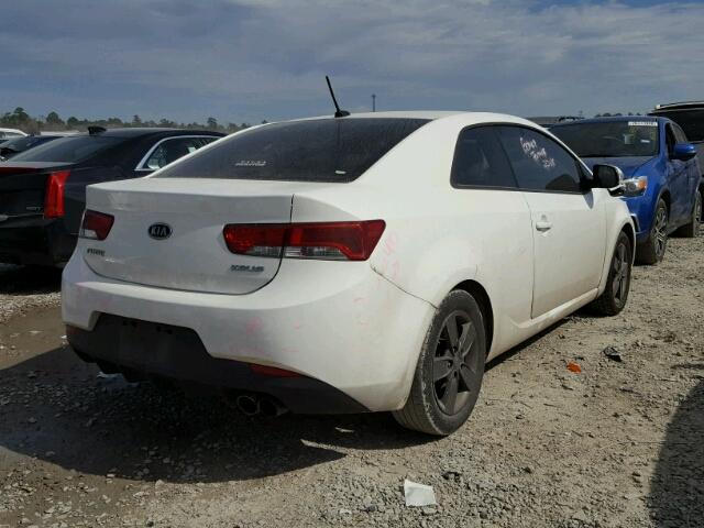 KNAFU6A25A5188730 - 2010 KIA FORTE EX WHITE photo 4