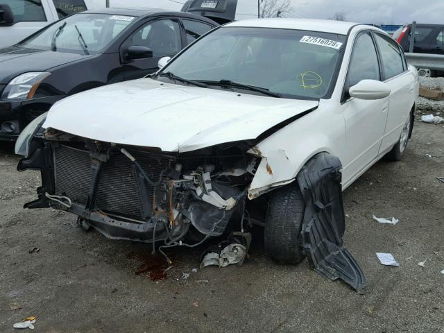 1N4AL11D55C352845 - 2005 NISSAN ALTIMA S WHITE photo 2