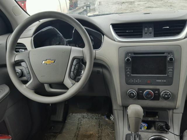 1GNKRFED5DJ101524 - 2013 CHEVROLET TRAVERSE L WHITE photo 9