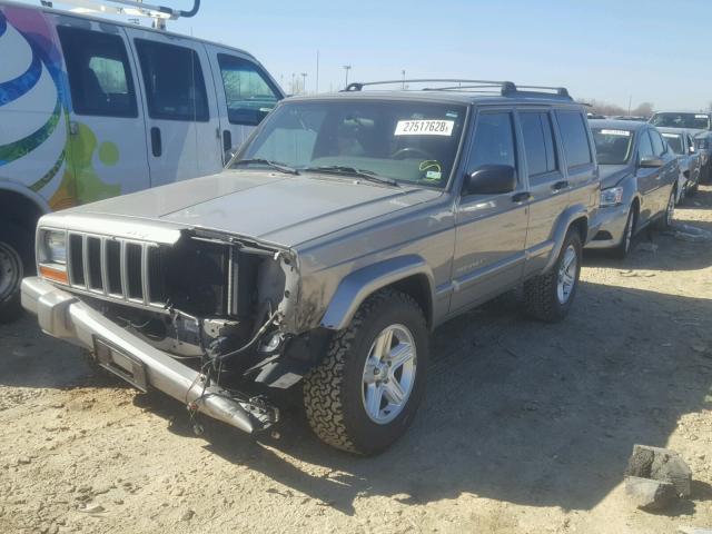 1J4FF58S21L550046 - 2001 JEEP CHEROKEE C SILVER photo 2