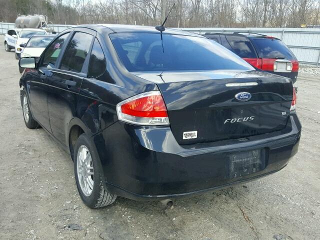 1FAHP35N58W279447 - 2008 FORD FOCUS SE BLACK photo 3