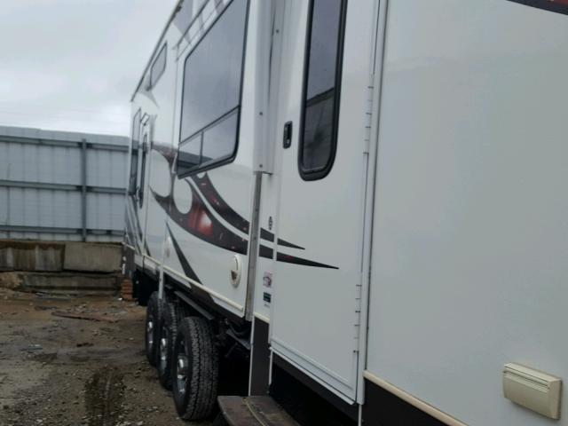 4YDF39128BR801521 - 2011 KEYSTONE RAPTOR WHITE photo 9