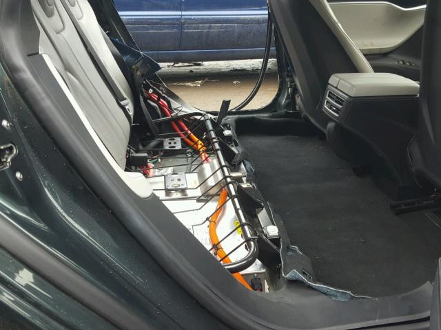 5YJSA1CP0DFP27022 - 2013 TESLA MODEL S GREEN photo 6