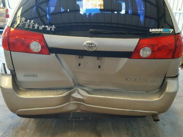 5TDZA23C16S406252 - 2006 TOYOTA SIENNA CE SILVER photo 9