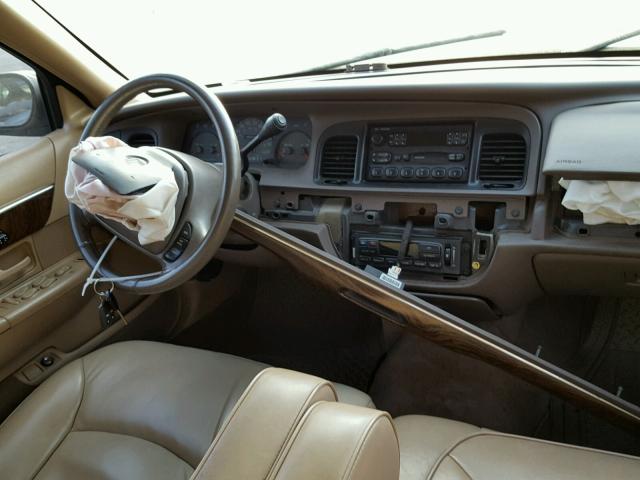 2MEFM75W8WX661689 - 1998 MERCURY GRAND MARQ TAN photo 9