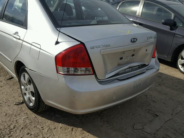 KNAFE221895650897 - 2009 KIA SPECTRA EX SILVER photo 9