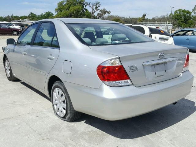 4T1BE32K55U949419 - 2005 TOYOTA CAMRY LE SILVER photo 3