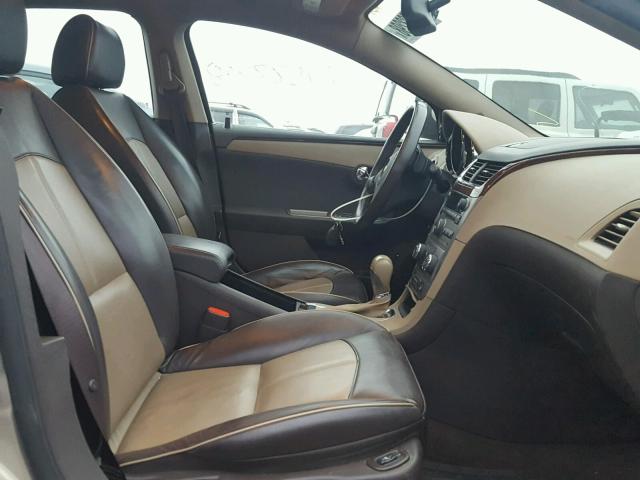 1G1ZK57B994161189 - 2009 CHEVROLET MALIBU LTZ 金色 照片 5