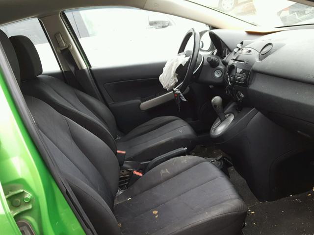 JM1DE1KY3C0132735 - 2012 MAZDA MAZDA2 GREEN photo 5