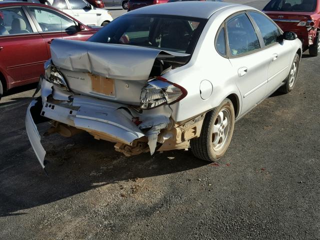 1FAFP53285A119566 - 2005 FORD TAURUS SE SILVER photo 4