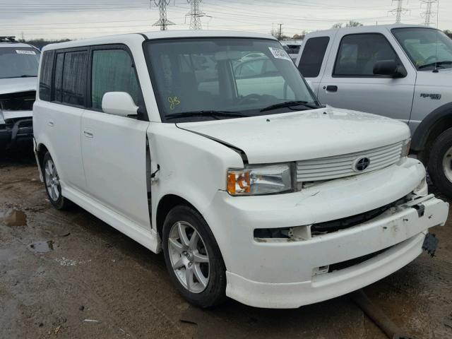 JTLKT324764039210 - 2006 TOYOTA SCION XB WHITE photo 1