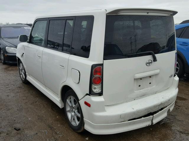 JTLKT324764039210 - 2006 TOYOTA SCION XB WHITE photo 3