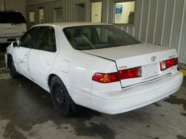 4T1BF28K01U965567 - 2001 TOYOTA CAMRY LE WHITE photo 3