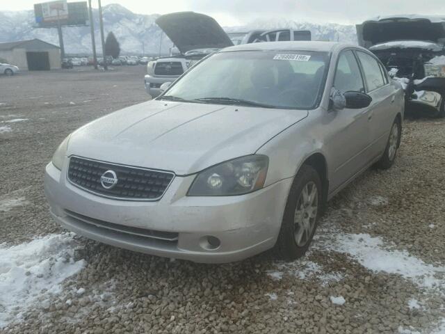 1N4AL11E45N473671 - 2005 NISSAN ALTIMA S SILVER photo 2