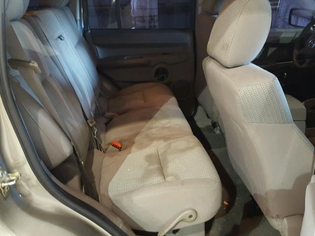 1J8HH48N26C163218 - 2006 JEEP COMMANDER თაფლისფერი ფოტო 6