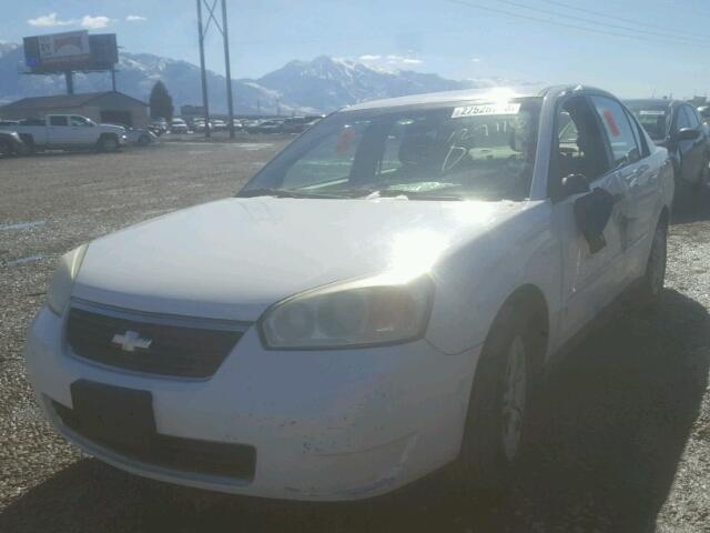1G1ZS51886F101434 - 2006 CHEVROLET MALIBU LS WHITE photo 2