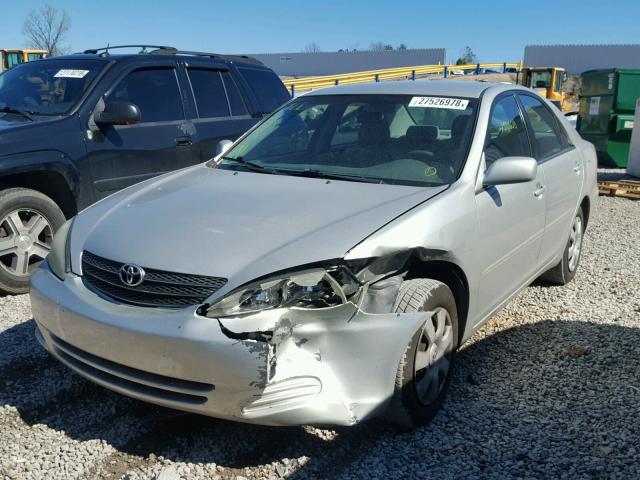 4T1BE32K13U235378 - 2003 TOYOTA CAMRY LE SILVER photo 2