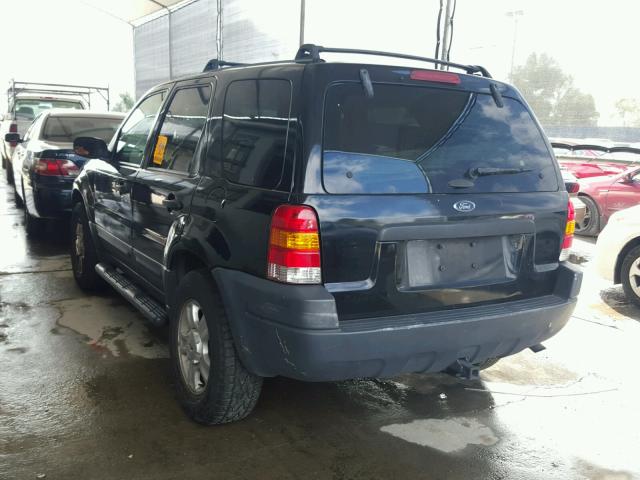 1FMYU03194KA37453 - 2004 FORD ESCAPE XLT BLACK photo 3