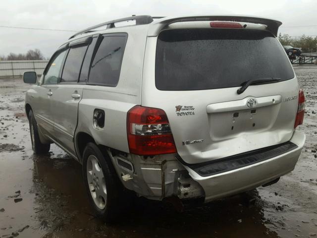 JTEEP21A940066956 - 2004 TOYOTA HIGHLANDER SILVER photo 3